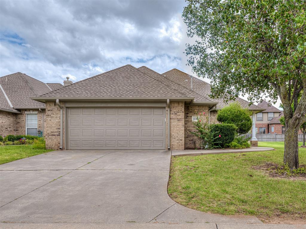 Greenlea Chase , Oklahoma City, OK 73170
