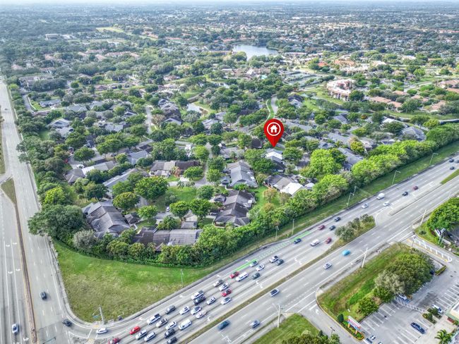 10088 Laurelwood Pl, Condo with 2 bedrooms, 2 bathrooms and null parking in Boynton Beach FL | Image 4