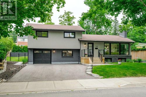 780 Hopkins Ave, Peterborough, ON, K9J4Y8 | Card Image