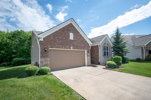 292 Bryce Ct, Howell, MI, 48843-9249 | Card Image