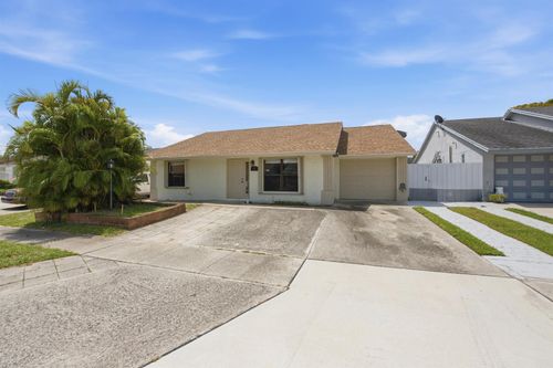 5814 Ithaca Circle E, Lake Worth, FL, 33463 | Card Image