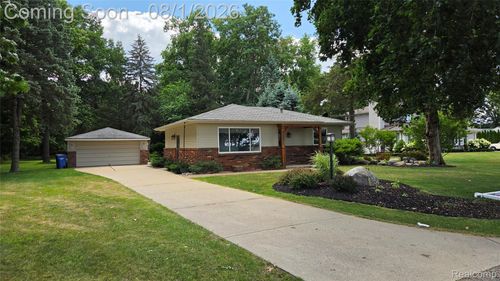 4357 Skusa Dr, Brighton, MI, 48116-9720 | Card Image
