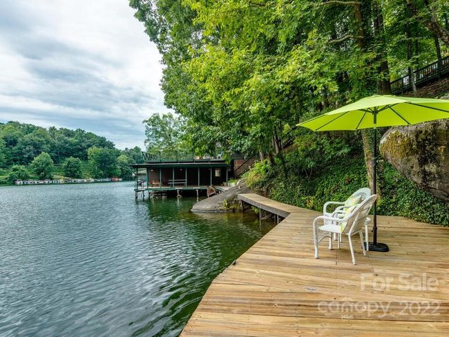110 Rock Crest Cv, House other with 3 bedrooms, 2 bathrooms and null parking in Lake Lure NC | Image 8