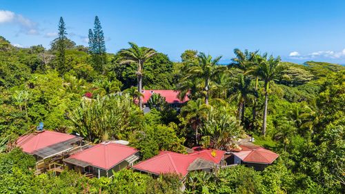 7953 Hana Hwy, Haiku, HI, 96708-5767 | Card Image