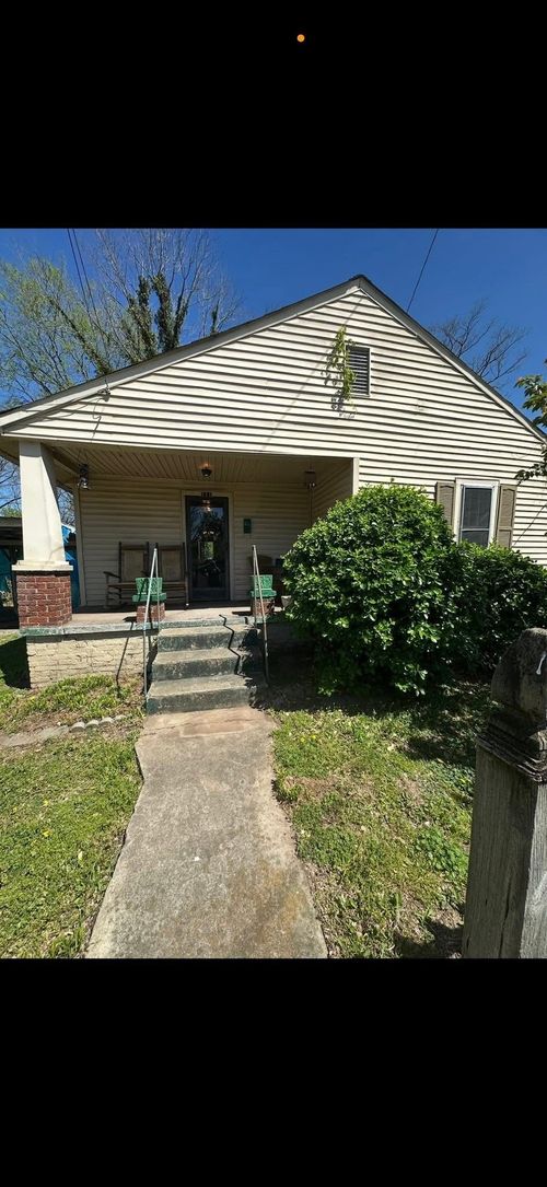 111 Commerce Ave, Watertown, TN, 37184-1104 | Card Image