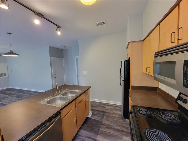 APT-1401 - 1201 Grove Blvd, Condo with 3 bedrooms, 3 bathrooms and 2 parking in Austin TX | Image 7