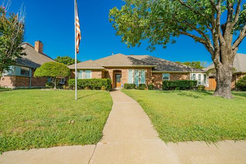 8304 Navigation Dr, Rowlett, TX, 75088-8517 | Card Image