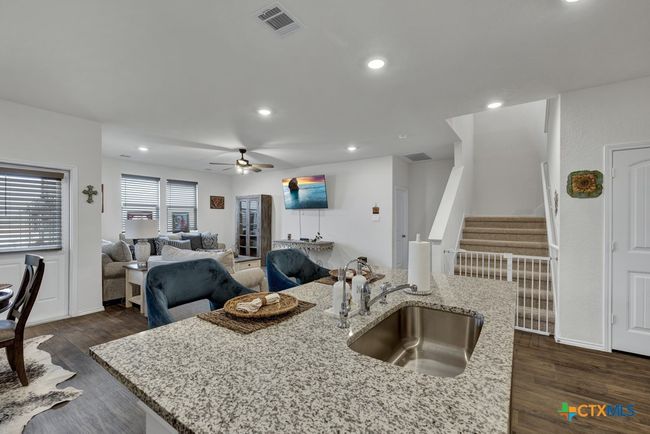 Nice size island makes a great buffet style for entertaining. | Image 13
