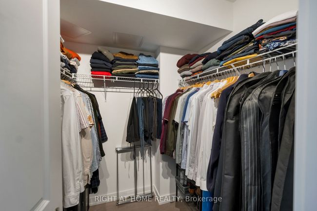118 - 2320 Gerrard St E, Condo with 3 bedrooms, 2 bathrooms and 26 parking in Toronto ON | Image 21