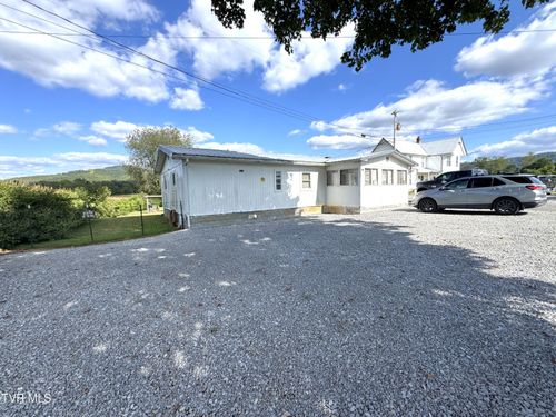 1598 Hickory Flats Rd, Pennington Gap, VA, 24277-7799 | Card Image