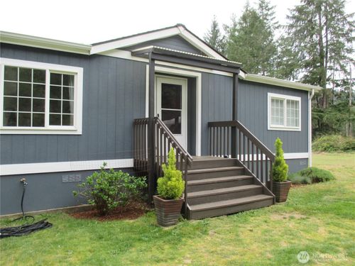 2250 Lost Creek Ln Nw, Bremerton, WA, 98312-9123 | Card Image