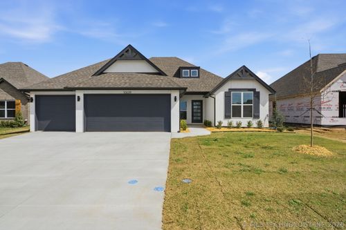10639 S 233rd East Ave, Broken Arrow, OK, 74014-3352 | Card Image