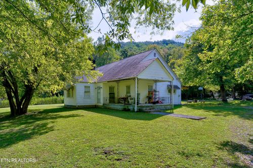926 Sauls Rd, Seymour, TN, 37865-7134 | Card Image