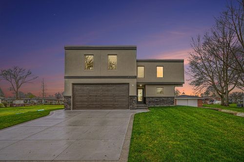 41285 Belvidere St, Harrison Township, MI, 48045-1404 | Card Image
