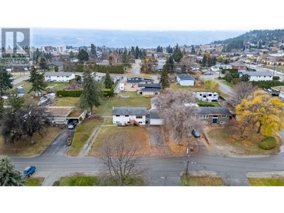 935 Mckay Rd, House other with 6 bedrooms, 3 bathrooms and 10 parking in West Kelowna BC | Image 1