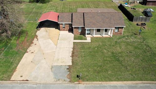 804 Fairlawn Dr, Bolivar, TN, 38008-1600 | Card Image