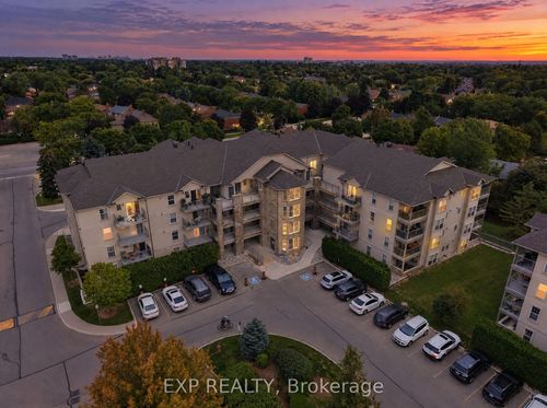 206-1440 Bishops Gate, Oakville, ON, L6M4M9 | Card Image
