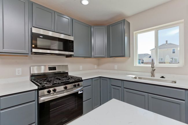 670 Nu Vue St, House other with 4 bedrooms, 3 bathrooms and null parking in Delta CO | Image 9