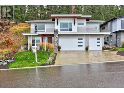 2126 Lupin Crt, House other with 6 bedrooms, 3 bathrooms and 3 parking in Kamloops BC | Image 1