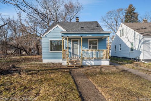 19711 Chapel St, Detroit, MI, 48219-1907 | Card Image