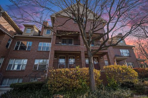 1441 S Main St, Royal Oak, MI, 48067-3248 | Card Image