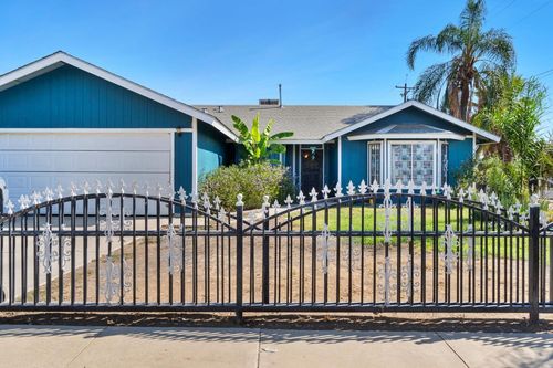 176 12th Street, Orange Cove, CA, 93646 | Card Image