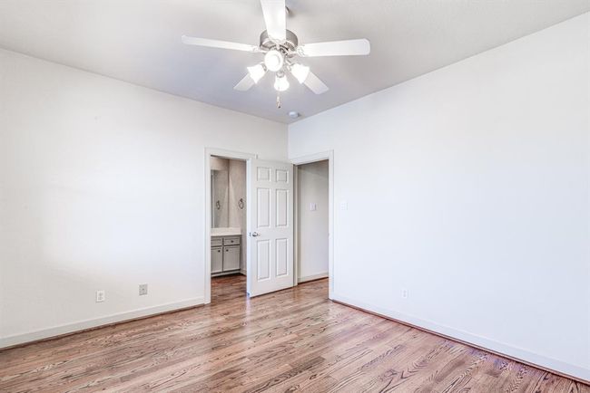Second bedroom with entry to en suite. | Image 35