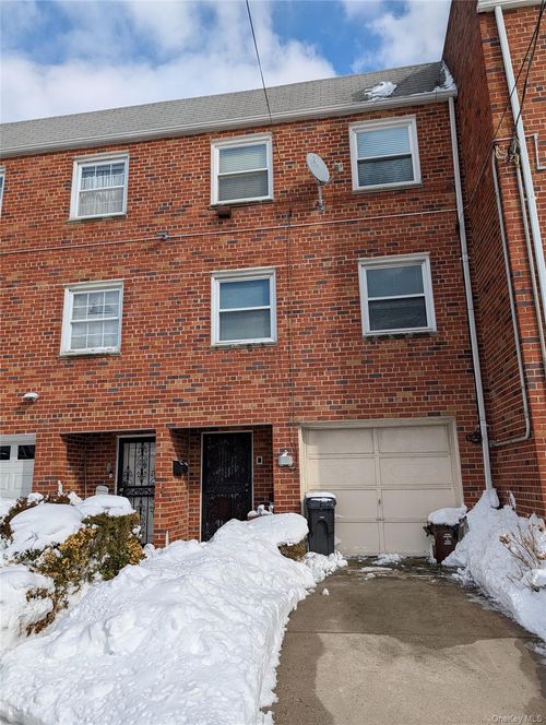 428-428 Fernside Pl, Far Rockaway, NY, 11691-2717 | Card Image