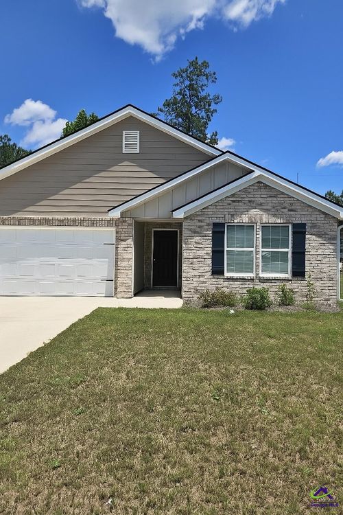 328 Shady Ln, Macon, GA, 31206-5278 | Card Image