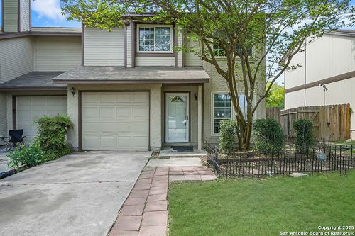 12215 Stoney Xing, San Antonio, TX, 78247-3496 | Card Image