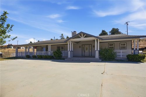 39646 87th St W, Leona Valley, CA, 93551-7413 | Card Image