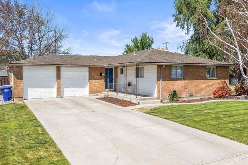 1705 Maplewood Dr, Twin Falls, ID, 83301-4928 | Card Image