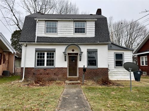 1578 Pilgrim St, Akron, OH, 44305-3451 | Card Image