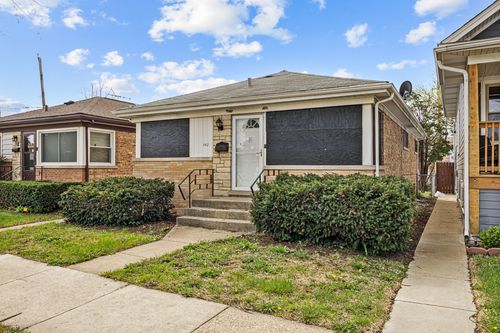 742 Bellwood Ave, Bellwood, IL, 60104-2109 | Card Image