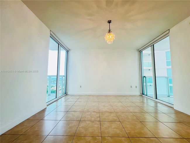 APT-1132 - 19400 Turnberry Way, Condo with 2 bedrooms, 3 bathrooms and null parking in Aventura FL | Image 6
