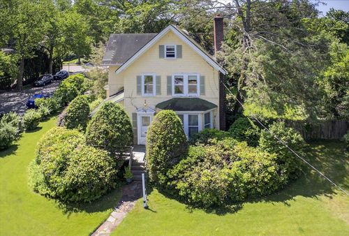 134 Warner Ave, Roslyn Heights, NY, 11577-1026 | Card Image