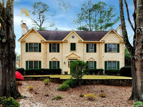 8950 Carroll Manor Dr, Sandy Springs, GA, 30350-2087 | Card Image