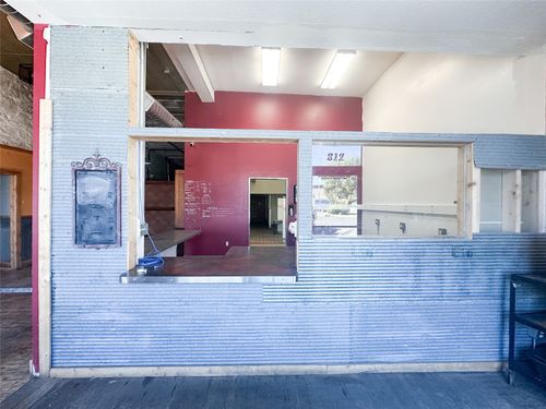 812 Front St, Helena, MT, 59601-3309 | Card Image