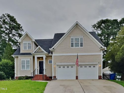 806 Natural Springs Ct, Fuquay Varina, NC, 27526-8721 | Card Image