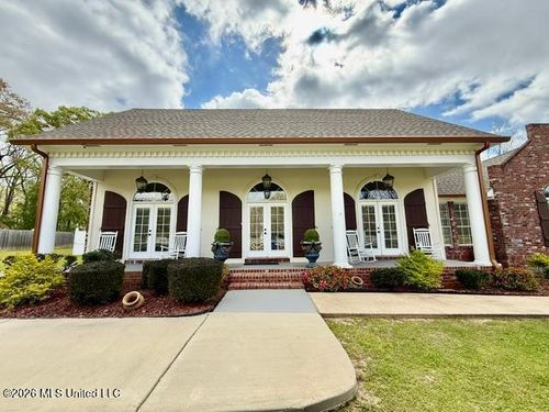 721 Highway 61 S, Natchez, MS, 39120-8612 | Card Image
