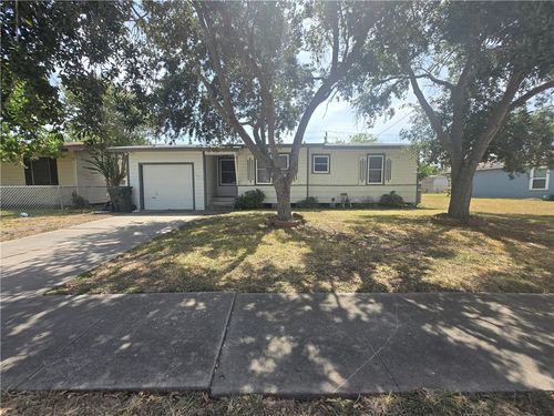1122 Rickey Dr, Corpus Christi, TX, 78412-3633 | Card Image