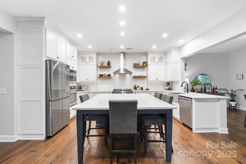 409 Stonewater Bay Ln, Mount Holly, NC, 28120-9153 | Card Image
