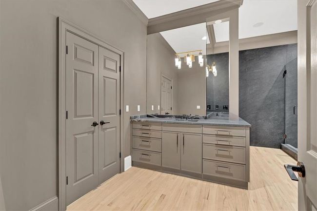 400 Old Ivy Rd Ne, House other with 6 bedrooms, 6 bathrooms and 3 parking in Atlanta GA | Image 48