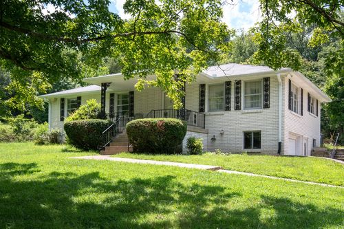 8099 Ridgewood Rd, Goodlettsville, TN, 37072-9464 | Card Image