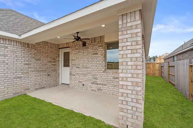 28818 Bobcat Run Dr, House other with 3 bedrooms, 2 bathrooms and 2 parking in New Caney TX | Image 19