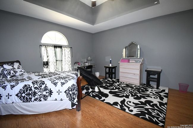 8389 E Loop 1604 S, House other with 5 bedrooms, 5 bathrooms and null parking in Adkins TX | Image 39