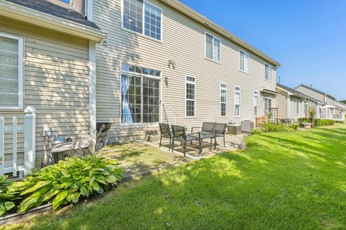 112 Burwyck Park Dr, Saline, MI, 48176-9195 | Card Image