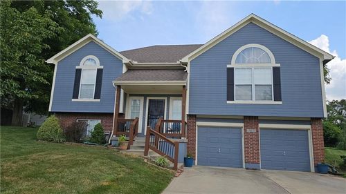 1601 Kimberly Ct, Greenwood, MO, 64034-8700 | Card Image
