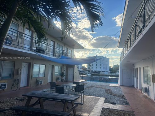 12-8220 Byron Ave, Miami Beach, FL, 33141-4359 | Card Image