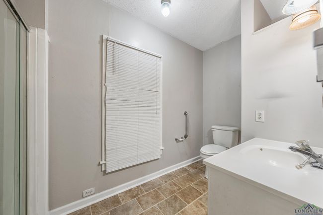 1621 &amp; 1627 Baseball Loop, House other with 5 bedrooms, 3 bathrooms and null parking in Diana TX | Image 38
